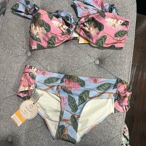 Two piece bikini set